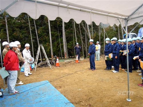 平成28年度　つるぎ高等学校　建設現場見学会　現場見学終了挨拶。